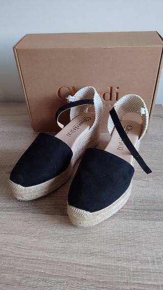 Alpargatas Chardi Piel Plataforma Negras