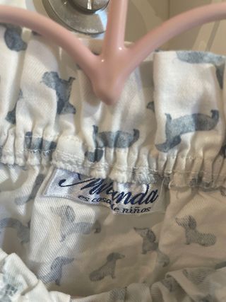 Camisa niña perritos talla 98. 3 años
