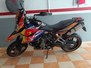 KTM 990 Supermoto