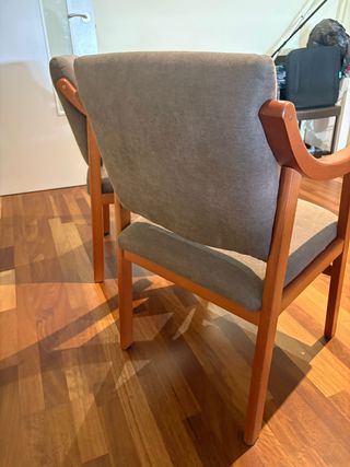 2 Sillones de Cerezo con Tapicería Marrón/Gris