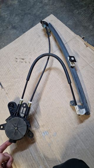 Elevalunas Manuales Citroen Saxo VTS / 106 GTI