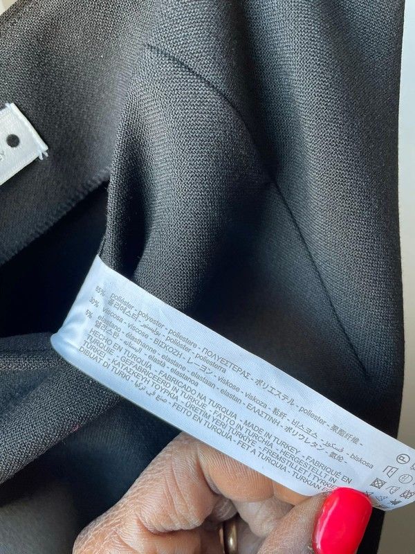 Falda midi negra lazada cordón lateral Zara