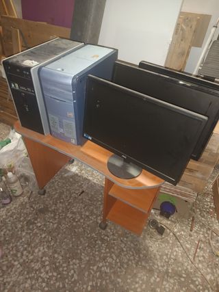 Ordenadores de sobremesa y monitores 