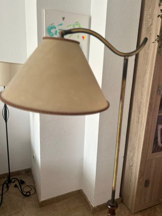 Lámpara de salón beige y marrón