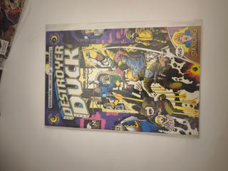 Comics E-MAN y Destroyer Duck