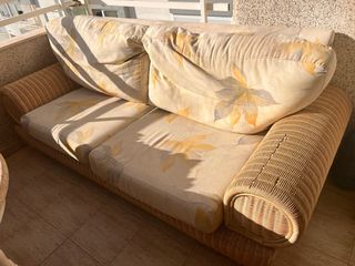 Sofá de mimbre para interior/exterior
