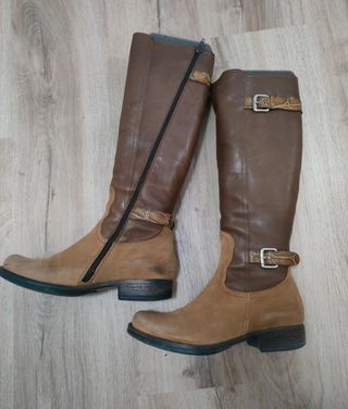 Botas de cuero marrones