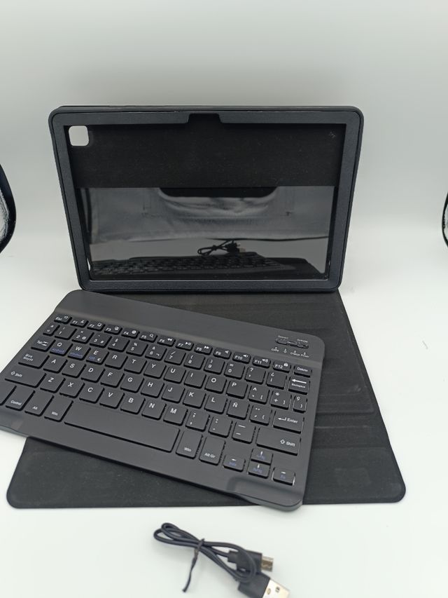 Funda con Teclado para Tablet 7/8