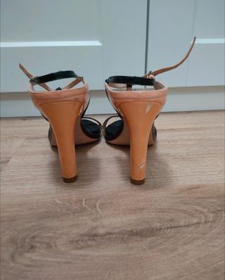 Sandalias Zara Tacón Negro y Rosa