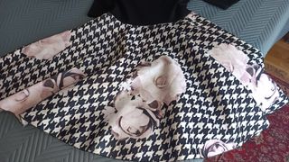 Vestido Hounds Tooth con Flores, muy buena calidad