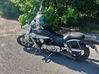 Moto Hyosung Aquila Negra año 2008 
Solo 23000km 

