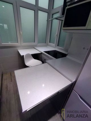 Piso en alquiler en Plaza España - Villa Pilar - Reyes Católicos - Vadillos en Burgos