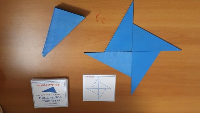 Triangoli Costruttori Montessori Scatola Blu