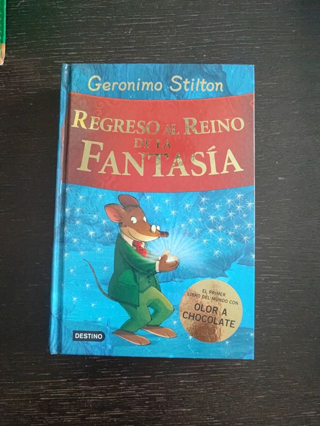 Regreso al Reino de la Fantasía: ¡Libro con olo...