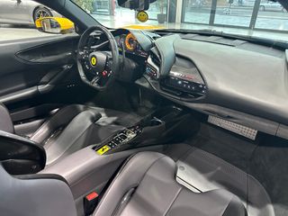 Ferrari SF90 2021