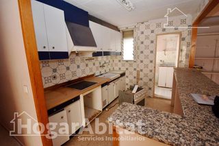 Piso en venta en Zona Piscinas en Burriana