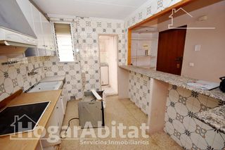 Piso en venta en Zona Piscinas en Burriana