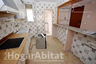 Piso en venta en Zona Piscinas en Burriana