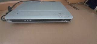 LOTE Reproductor VHS JVC+ reproductor DVD