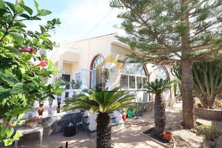 Casa en venta en La Siesta - El Salado - Torreta en Torrevieja