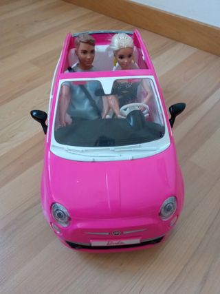 Auto Fiat 500 Barbie rosa (bambole non incluse)
