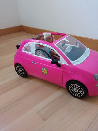 Auto Fiat 500 Barbie rosa (bambole non incluse)
