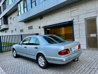 MERCEDES-BENZ CLASE E 220 CDI CLASSIC 143CV 2.500€