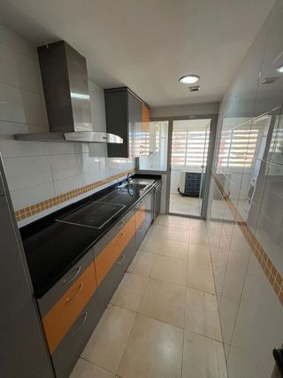 Piso en alquiler en Parla Este en Parla