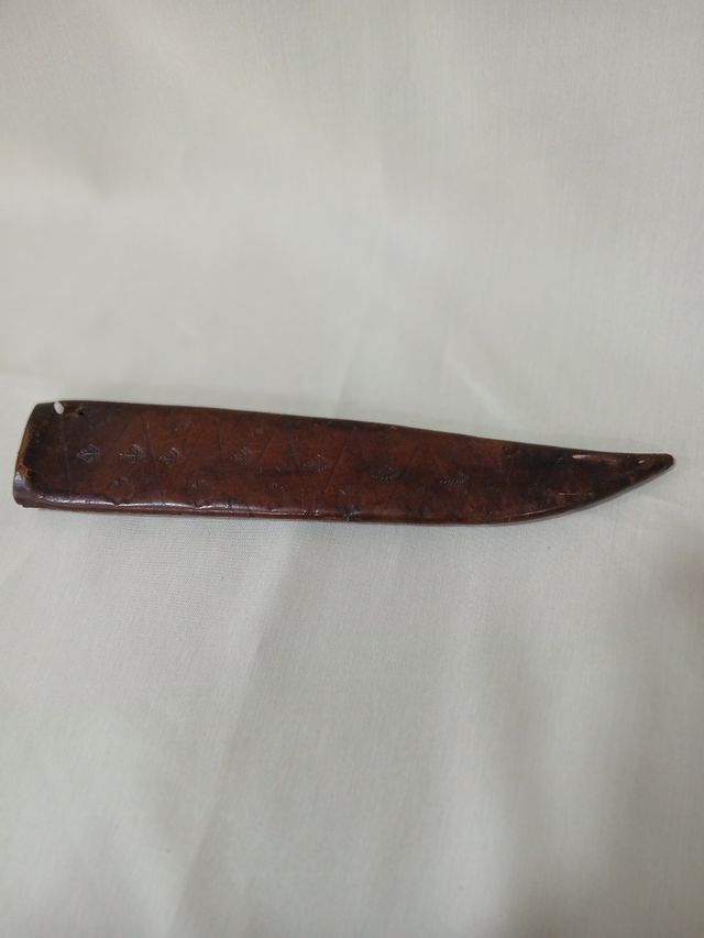 Cuchillo de colección con funda