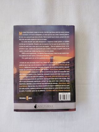 Antihéroes (Literatura Mágica) (Spanish Edition)