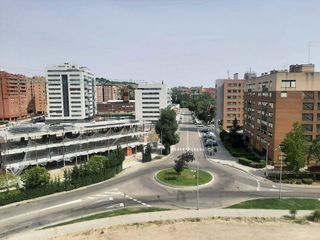 Piso en alquiler en Huerta del Rey en Valladolid