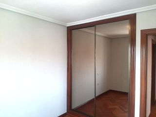 Piso en alquiler en Huerta del Rey en Valladolid