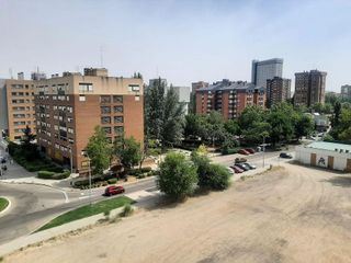 Piso en alquiler en Huerta del Rey en Valladolid