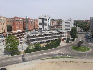 Piso en alquiler en Huerta del Rey en Valladolid