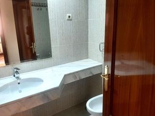 Piso en alquiler en Huerta del Rey en Valladolid