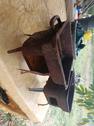 Antichi bracieri in latta