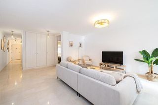 Piso en venta en Zona Puerto Deportivo en Fuengirola