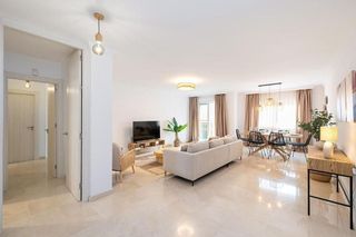 Piso en venta en Zona Puerto Deportivo en Fuengirola