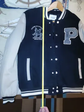 Cazadora universitaria Pull & Bear