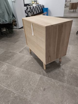 Cómoda/Mesita Noche Madera y Ratán