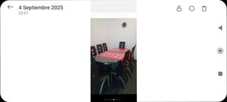 Mesa de salón extensible de madera con 8 sillas