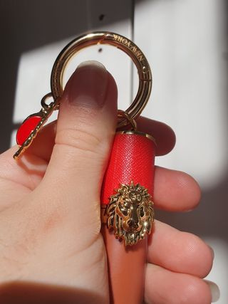 Pintalabios de Carolina Herrera con llavero