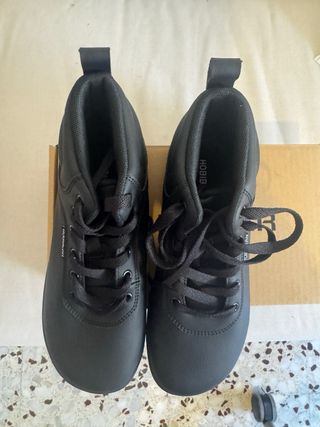 Botas FIR Hobibear Negras Talla 38 Nuevas sin usar