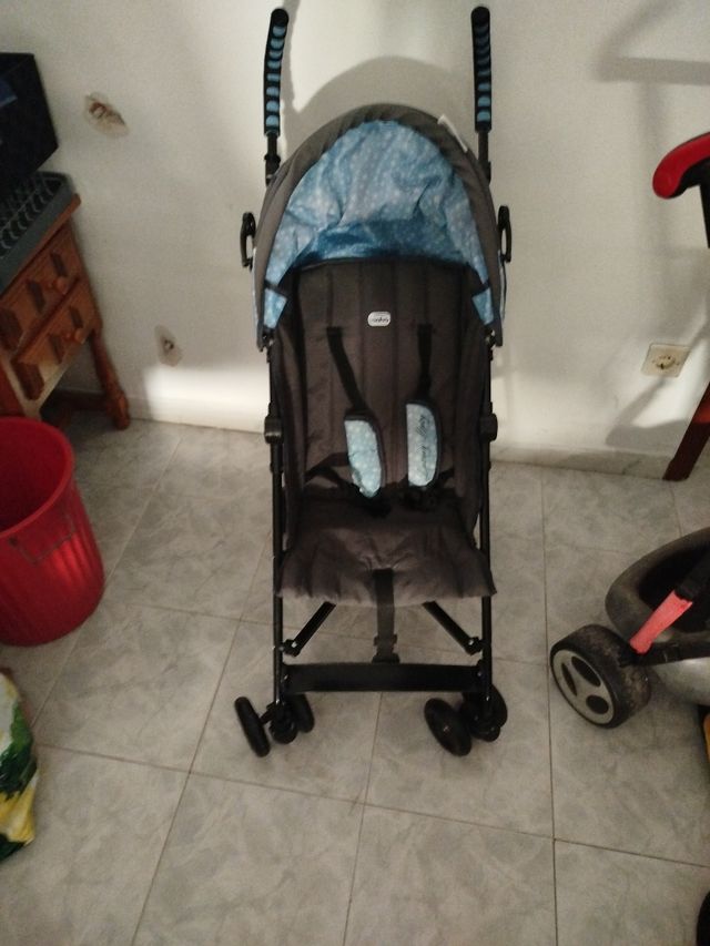 Carro de bebé ligero