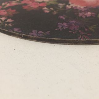 Adorno de madera con decoupage floral