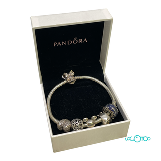 Pulsera Pandora con 5 charms