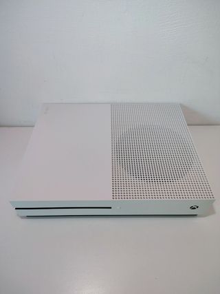 Xbox One S 1TB Bianca con GTA 5 e Cavi