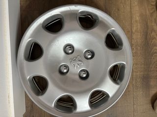 Tapacubo Peugeot R14 uno solo