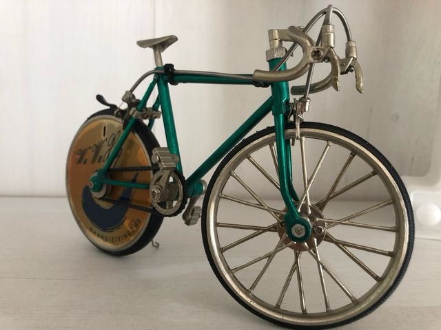 Modellino bicicletta da collezione