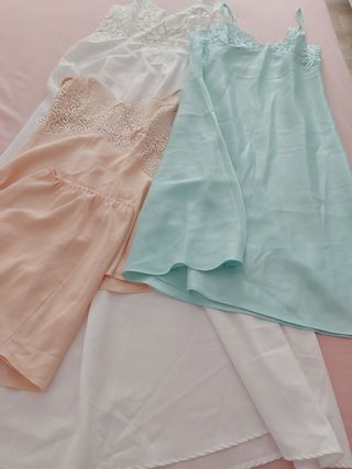 Lencería camisones mujer.:
-1 largo, - 1 rodilla -